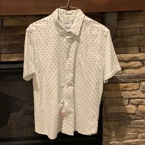 Goodfellow & Co. White with X short sleeve size L